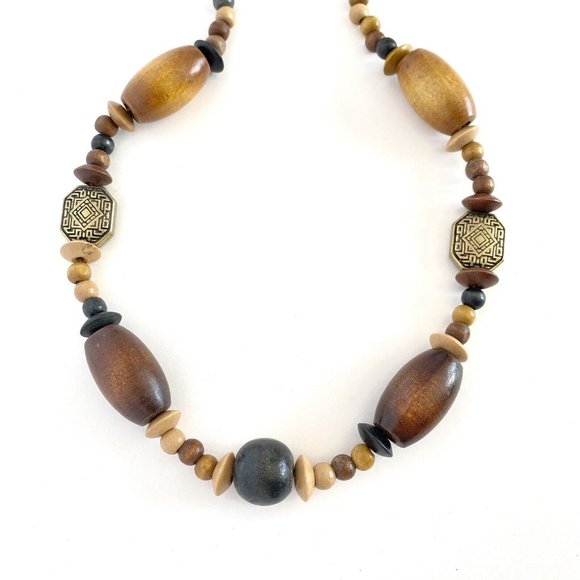 Pretty Wood & Plastic Beads Continuous Over the Head Lightweight Necklace 26" - Picture 2 of 4
